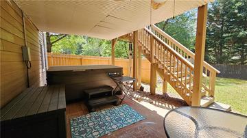 1065 Burning Bush Dr., Loganville, GA 30052