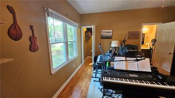 1065 Burning Bush Dr., Loganville, GA 30052