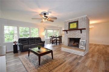 3987 Devonshire Dr., Marietta, GA 30066