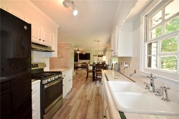 3987 Devonshire Dr., Marietta, GA 30066