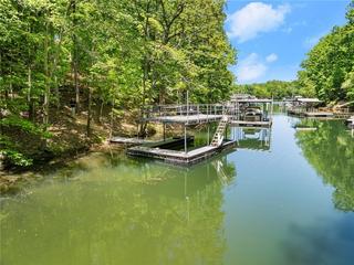 6137 White Oak Dr., Flowery Branch, GA 30542