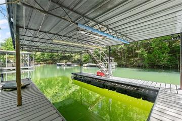 6137 White Oak Dr., Flowery Branch, GA 30542