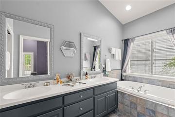 6137 White Oak Dr., Flowery Branch, GA 30542