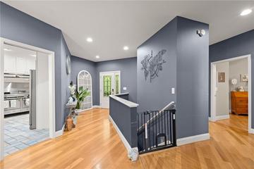 6137 White Oak Dr., Flowery Branch, GA 30542