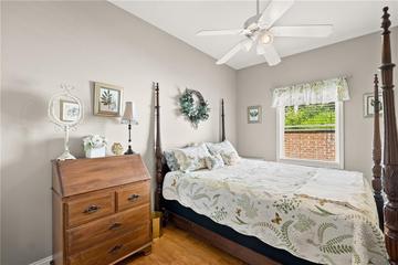 6137 White Oak Dr., Flowery Branch, GA 30542