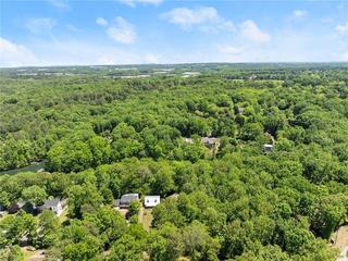 6137 White Oak Dr., Flowery Branch, GA 30542