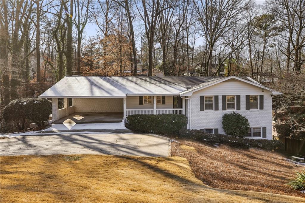 655 Amberidge Tr., Atlanta, GA 30328