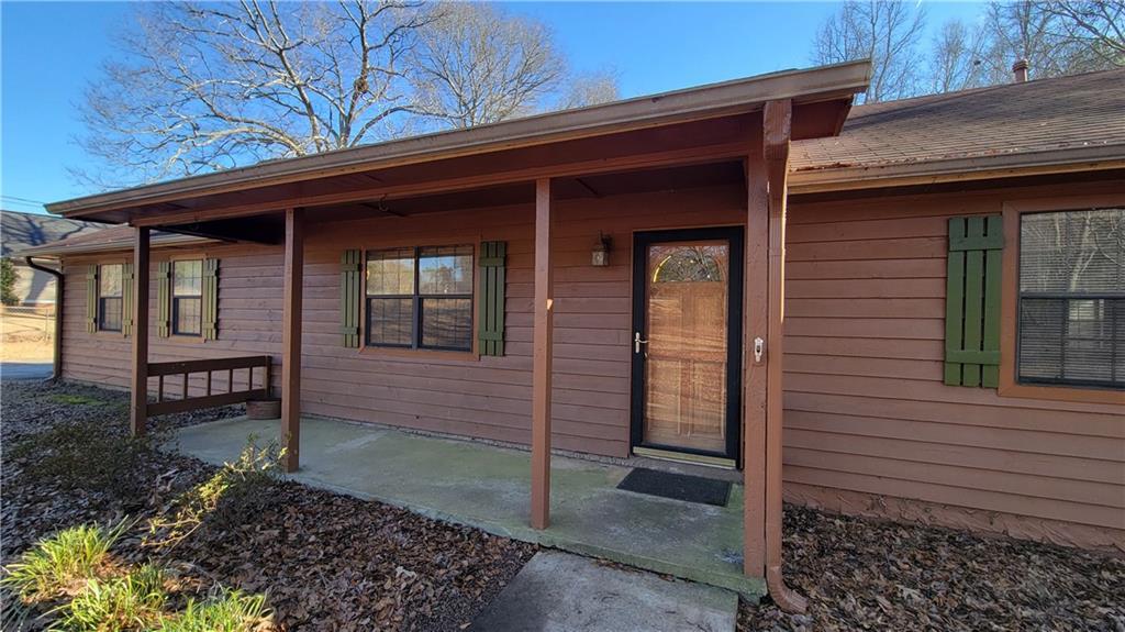 557 Mccullough Rd., Stockbridge, GA 30281