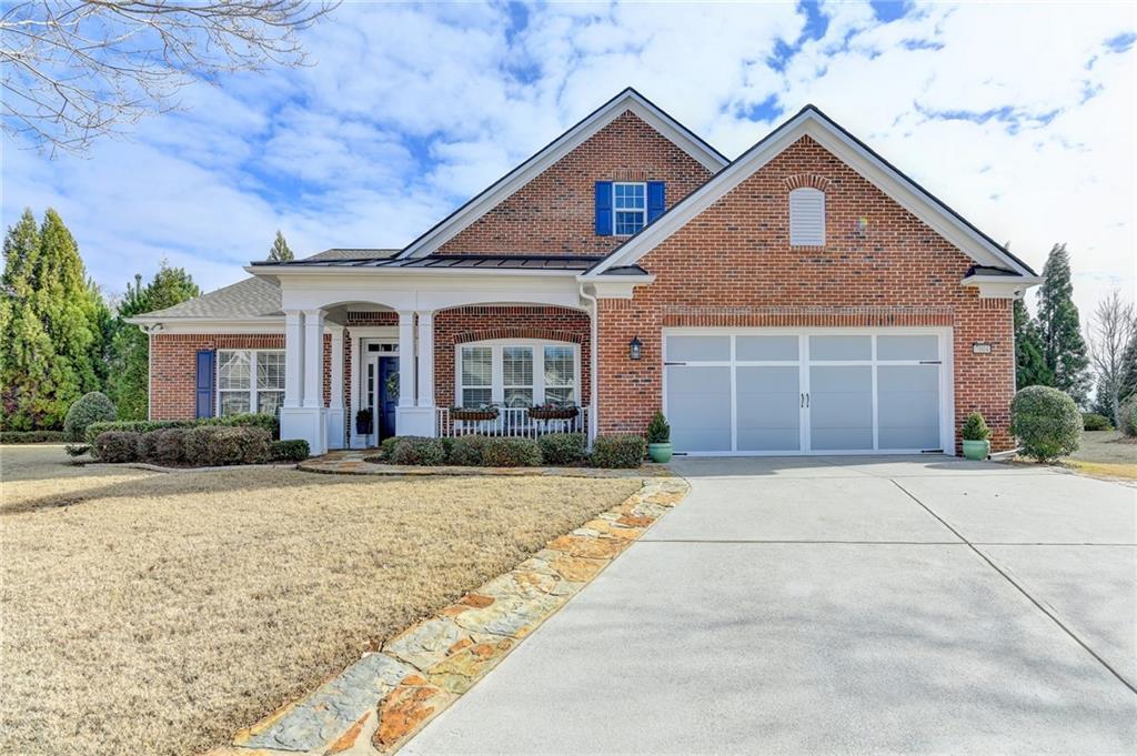 7004 Cherry Blossom Ln., Hoschton, GA 30548