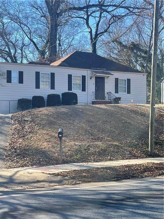 534 Hamilton E Holmes Dr., Atlanta, GA 30318