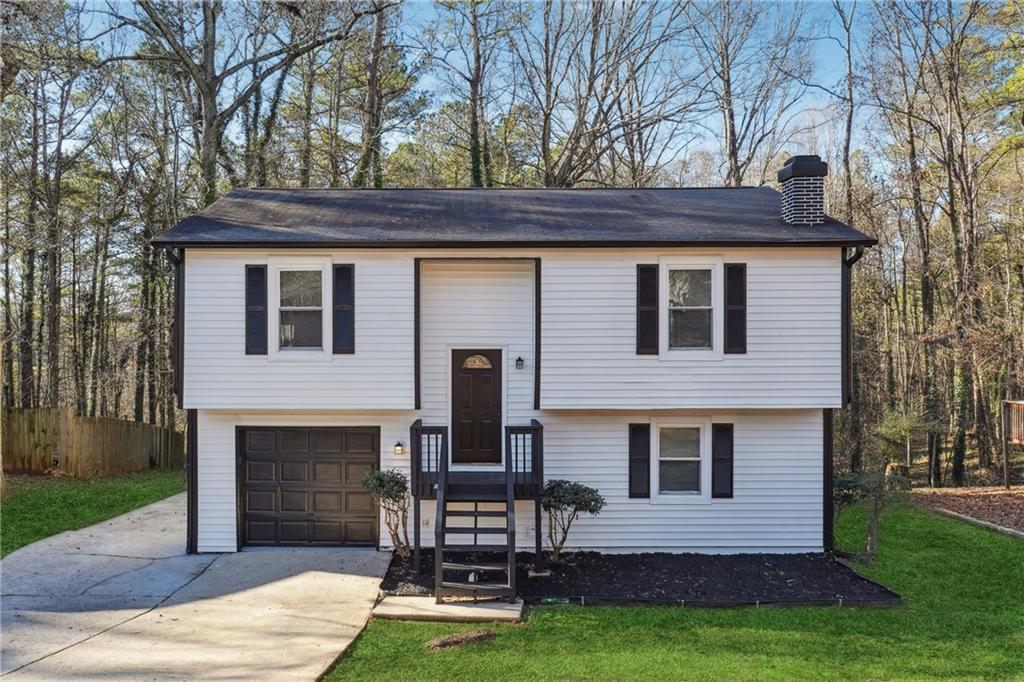 4627 Hairston Crossing Pl., Stone Mountain, GA 30083