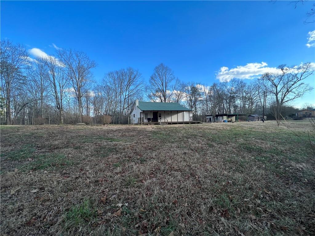 277 Jerry Ayers Rd., Murrayville, GA 30564