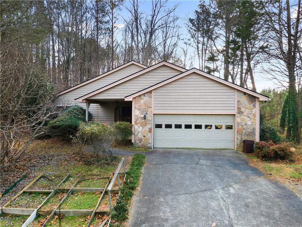 3887 Nowlin Rd., Kennesaw, GA 30144