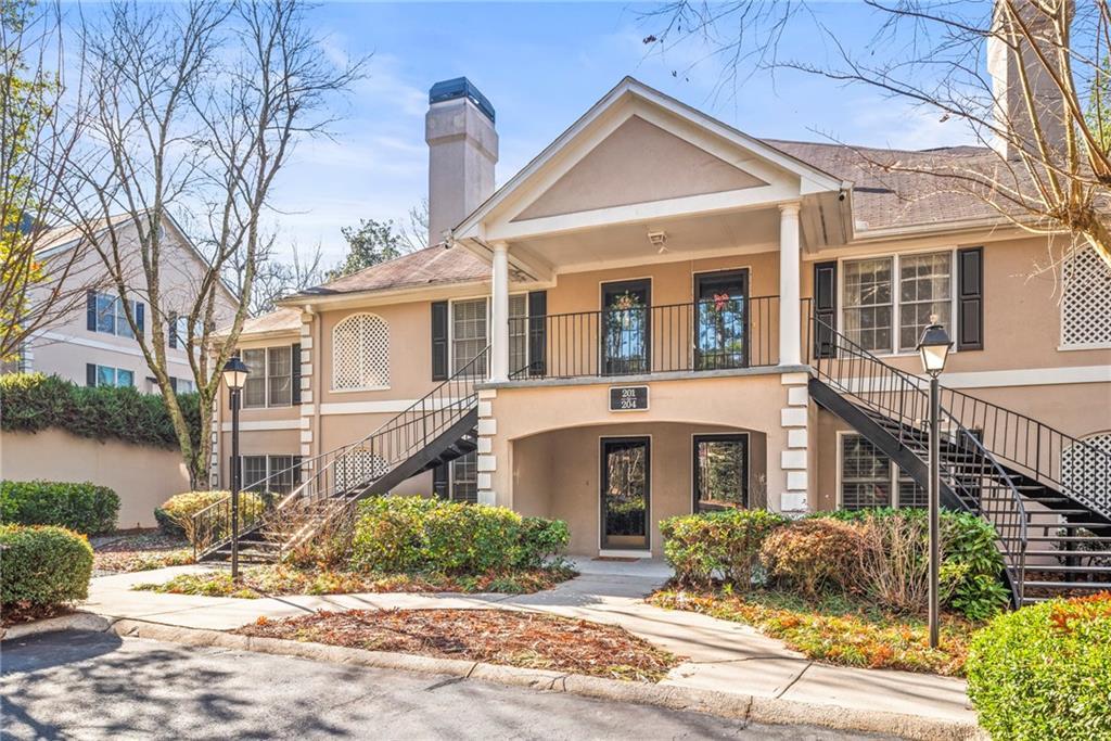201 Peachtree Forest Dr., Peachtree Corners, GA 30092