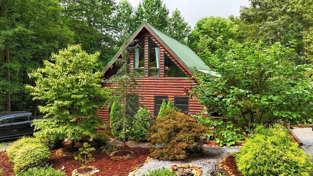 85 Hunter Dr., Talking Rock, GA 30175