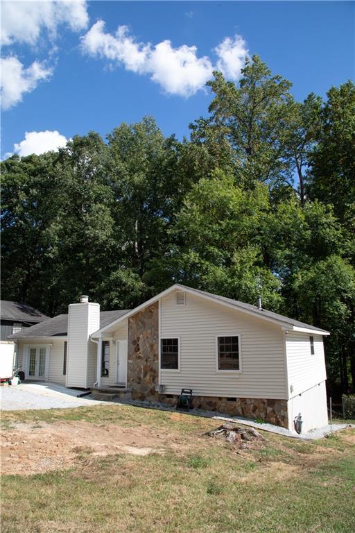3742 Tree Bark Ln., Snellville, GA 30039