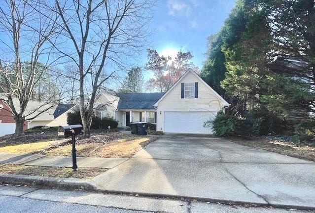 3960 Brushy Wood Dr., Loganville, GA 30052