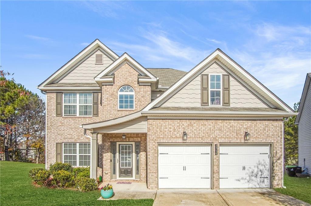 2716 Lower Village Dr., Ellenwood, GA 30294