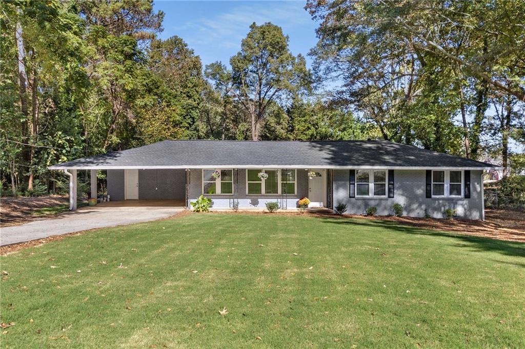 1352 Jennie Ln., Lilburn, GA 30047