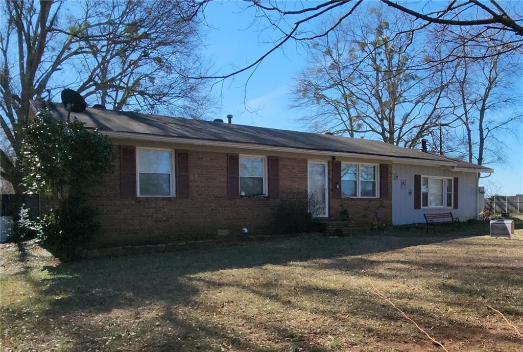 8421 Highway 98, Commerce, GA 30530