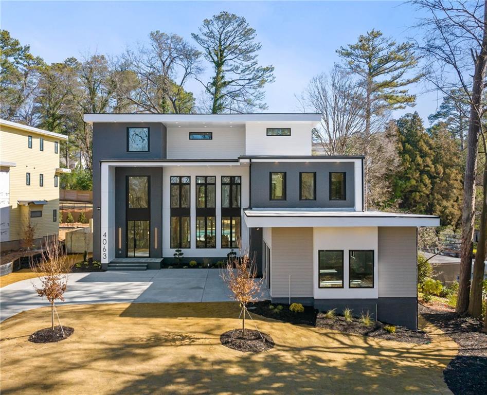 4063 Rickenbacker Dr., Atlanta, GA 30342