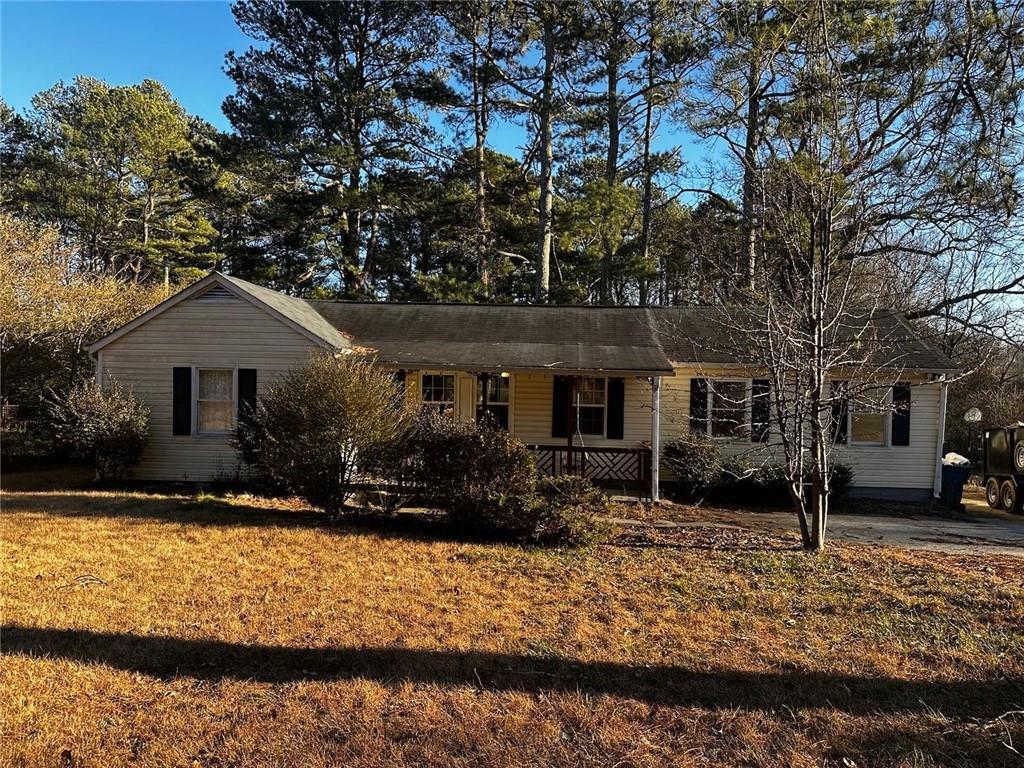 2014 Fence Rd., Dacula, GA 30019