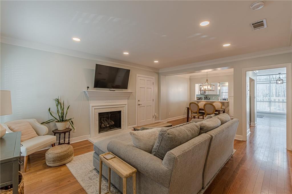 35 Mount Vernon Cir., Atlanta, GA 30338