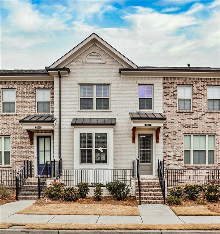 2071 Glenview Park Cir., Duluth, GA 30097
