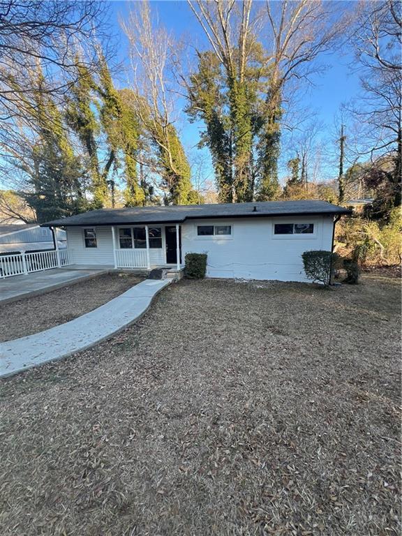 2529 Dale Creek Dr., Atlanta, GA 30318