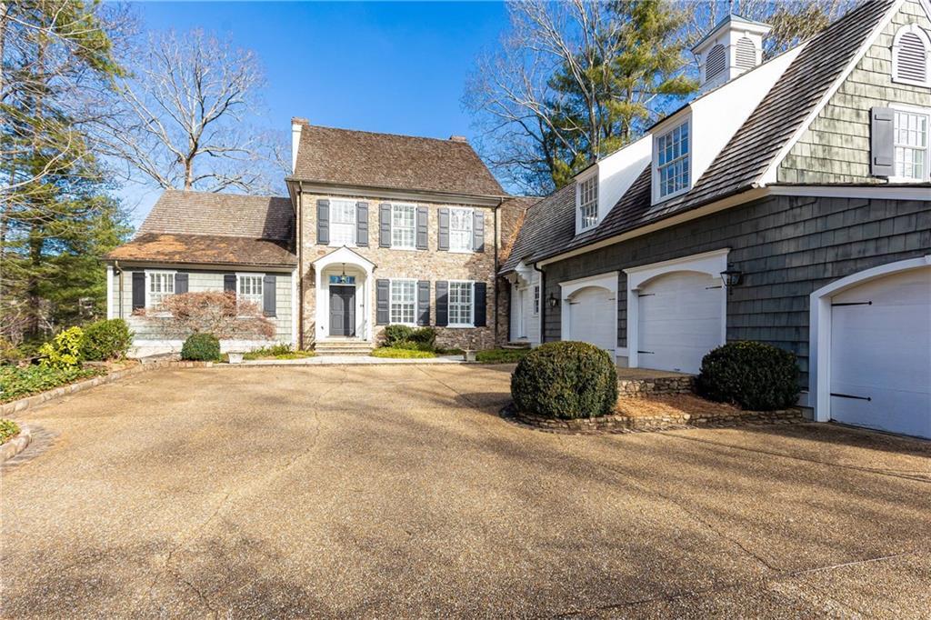 2945 Paces Lake Dr., Atlanta, GA 30339