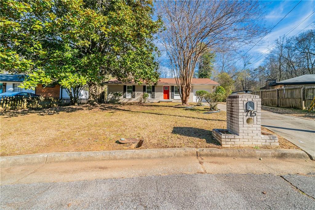 715 Tara Cir., Atlanta, GA 30354