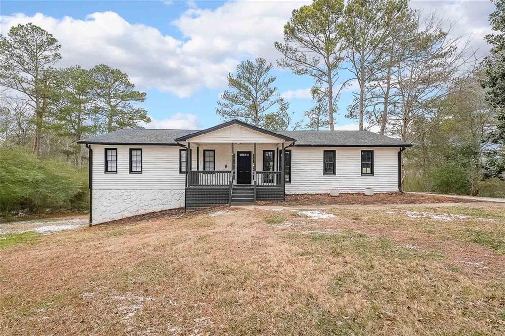 1097 Charlie Ln., Lilburn, GA 30047