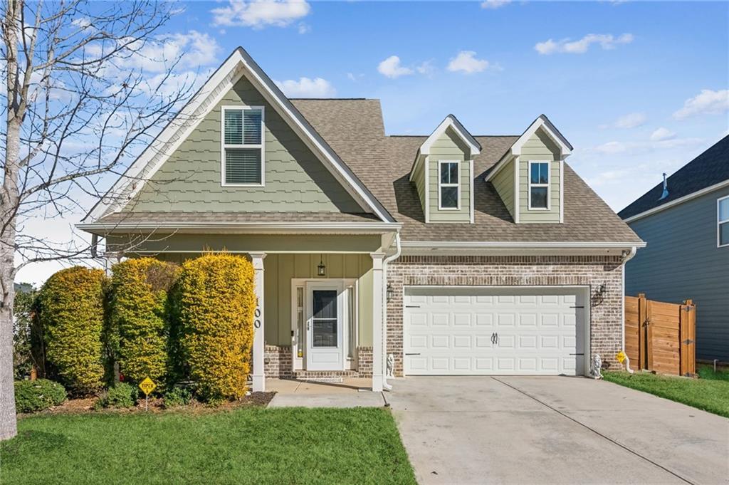 100 Orchard Ln., Covington, GA 30014