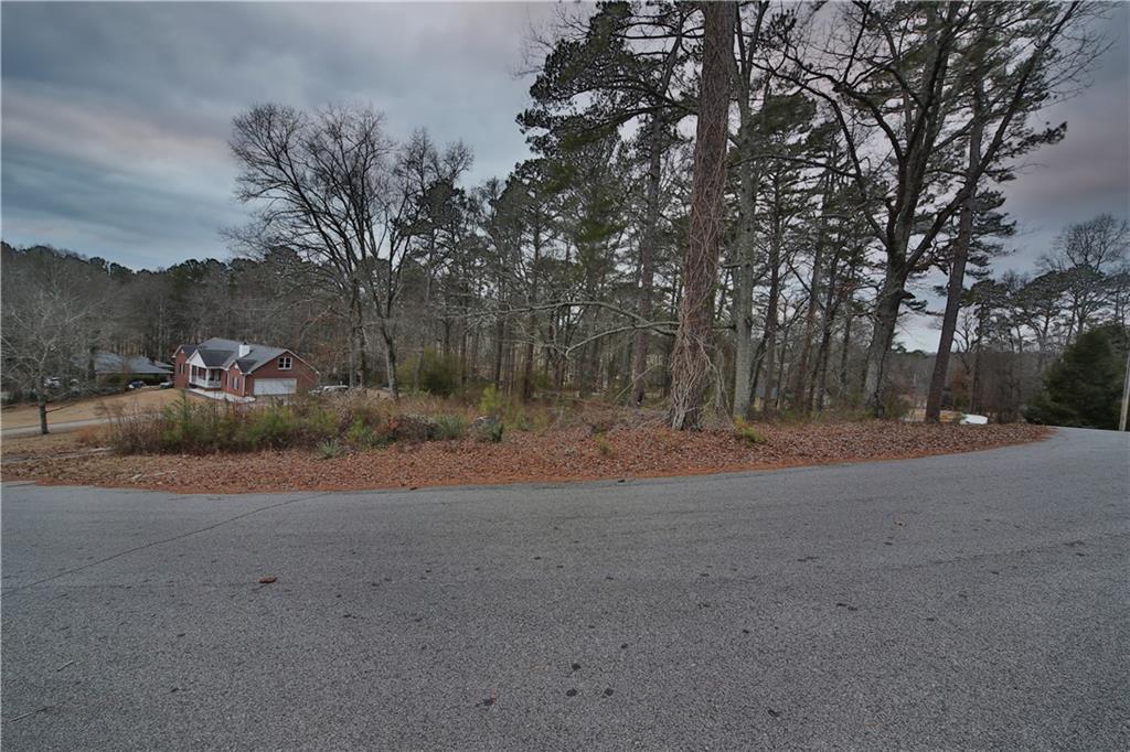 5840 Little Mountain Dr., Ellenwood, GA 30294