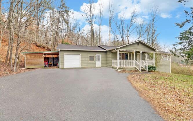 81 Oak Grove Rd., Dahlonega, GA 30533