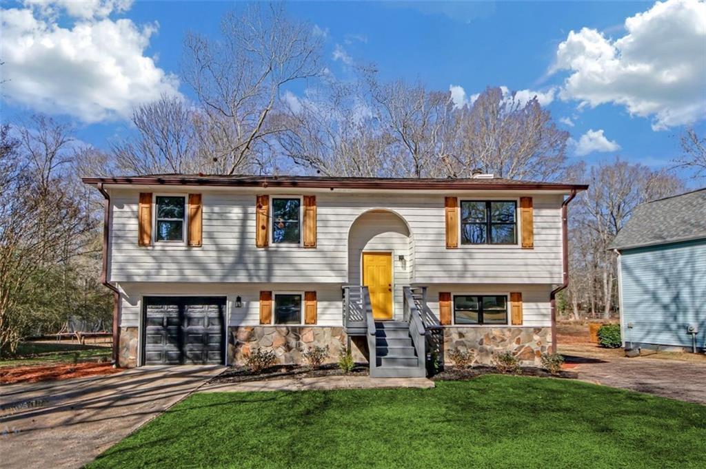 6645 Peppermill Ln., Atlanta, GA 30349