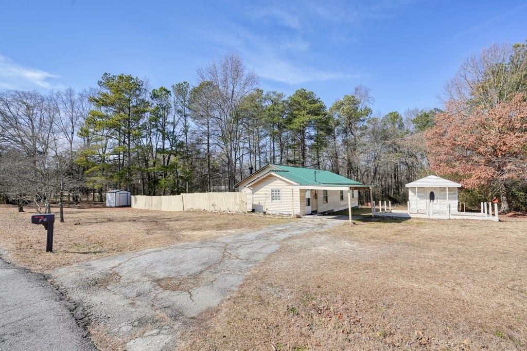 4785 Old Douglasville Rd., Lithia Springs, GA 30122