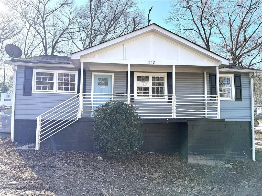210 Joe Louis Dr., Atlanta, GA 30314