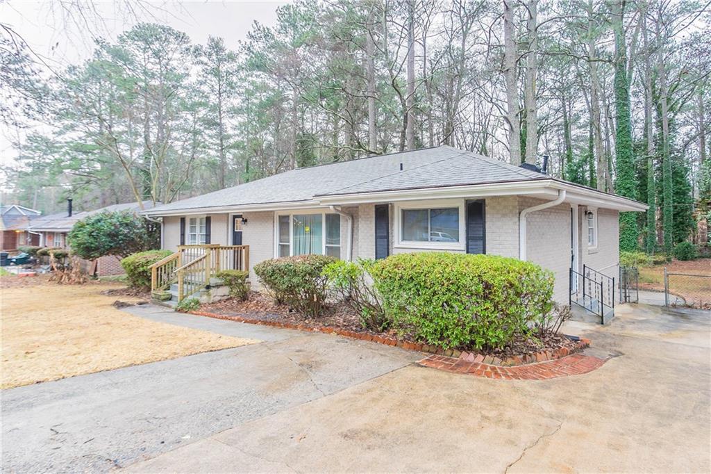 2534 Ben Hill Rd., Atlanta, GA 30344