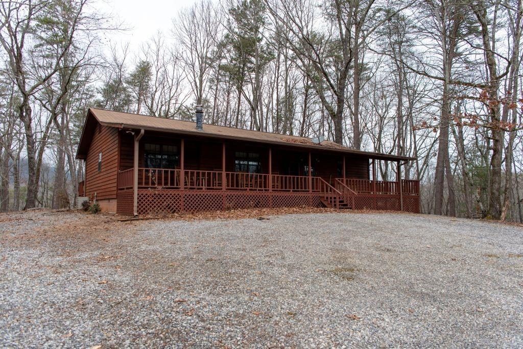 490 Skunk Hollow Rd., Cleveland, GA 30528