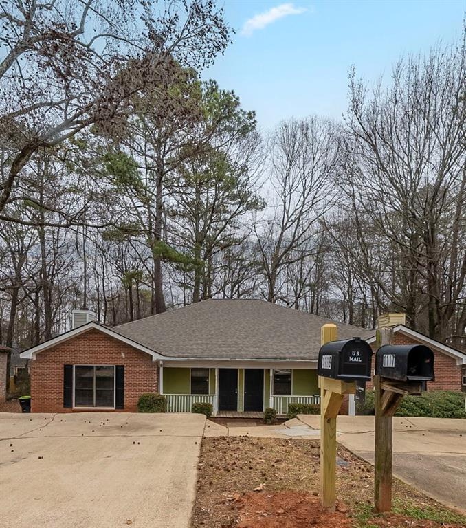 1119 Summer Brook Rd., Atlanta, GA 30349