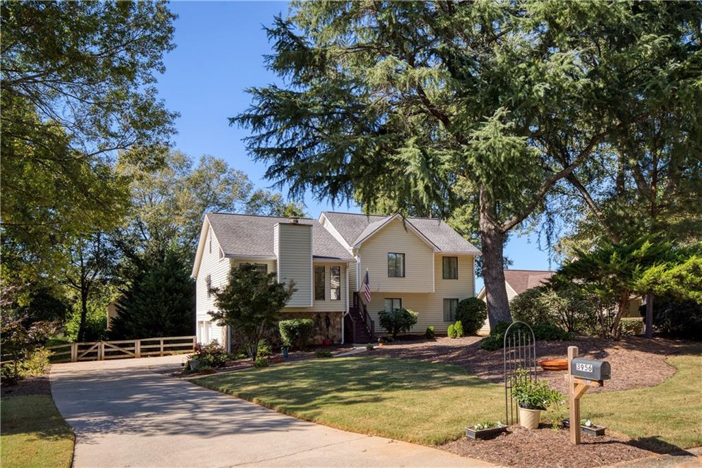 3956 Carriage Gate Dr., Duluth, GA 30096