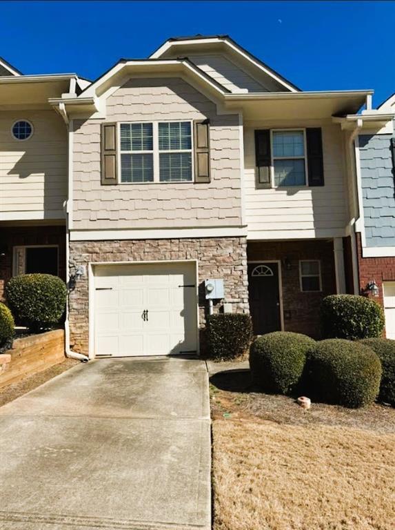 55 Burns View Ct., Lawrenceville, GA 30044