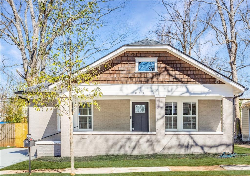 809 Hartford Pl., Atlanta, GA 30310