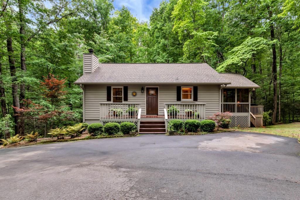 823 Laurelwood, Sautee Nacoochee, GA 30571