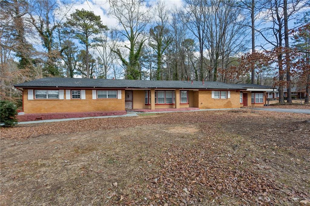 1310 Loch Lomond Tr., Atlanta, GA 30331