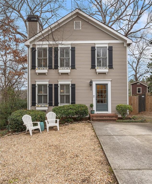 1925 Woodland Hills Ave., Atlanta, GA 30318
