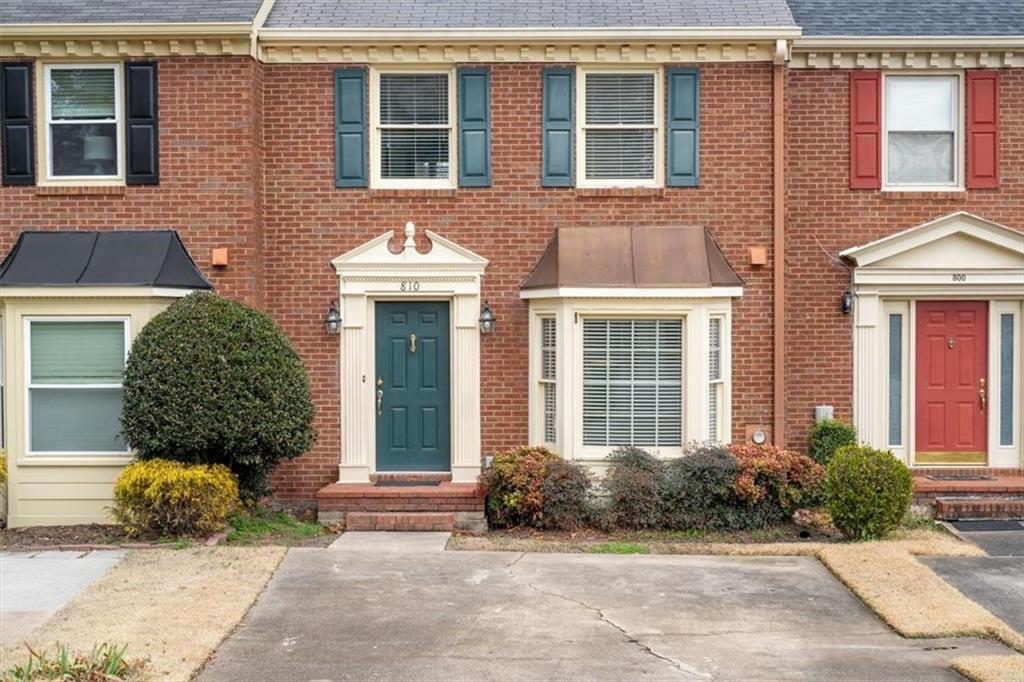 810 Towergate Pl., Atlanta, GA 30350
