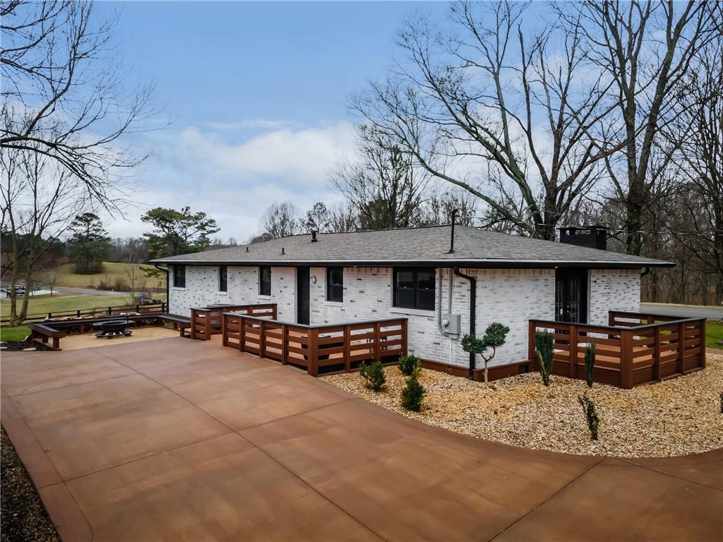 9351 Henderson Mountain Rd., Fairmount, GA 30139