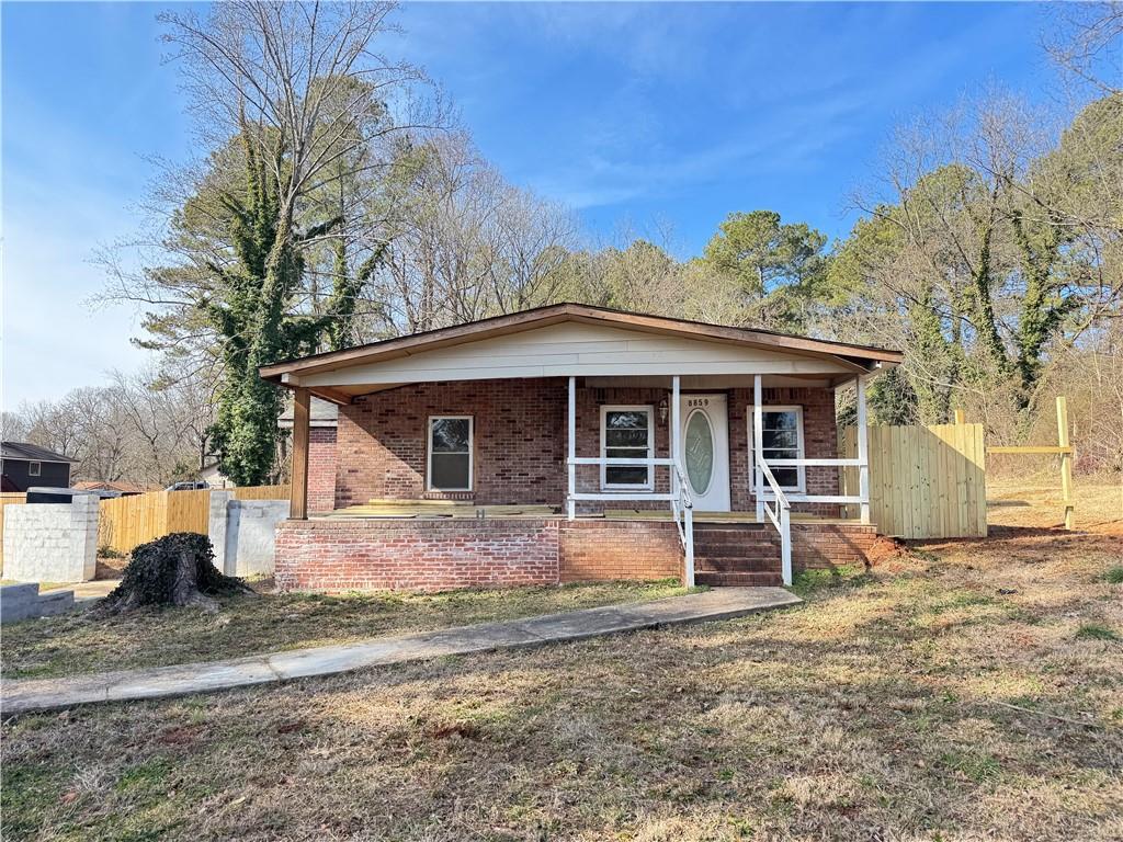 8859 Thomas Rd., Jonesboro, GA 30238